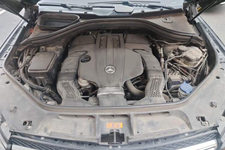 Used Mercedes-Benz GLE 2019 GLE 320 4MATIC Dynamic Edition Prestige Model Engine Bay