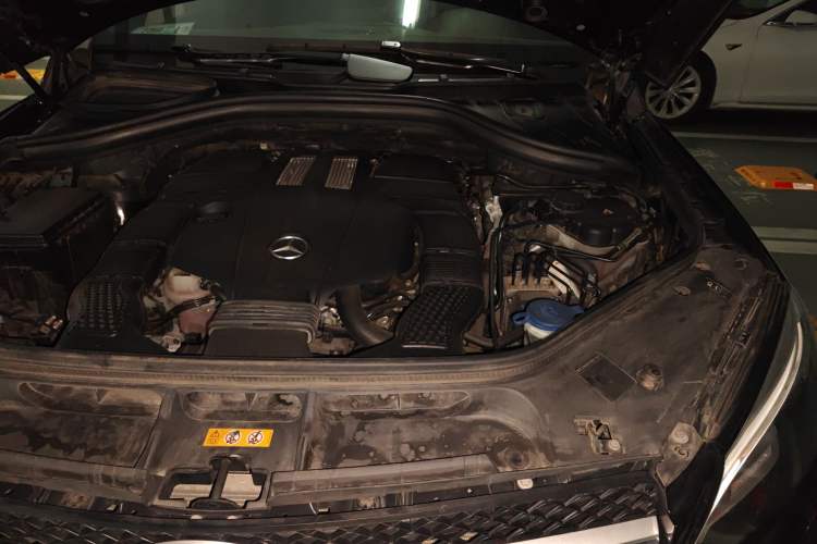Used Mercedes-Benz GLE 2019 GLE 320 4MATIC Luxury Collection Edition Engine Bay Left