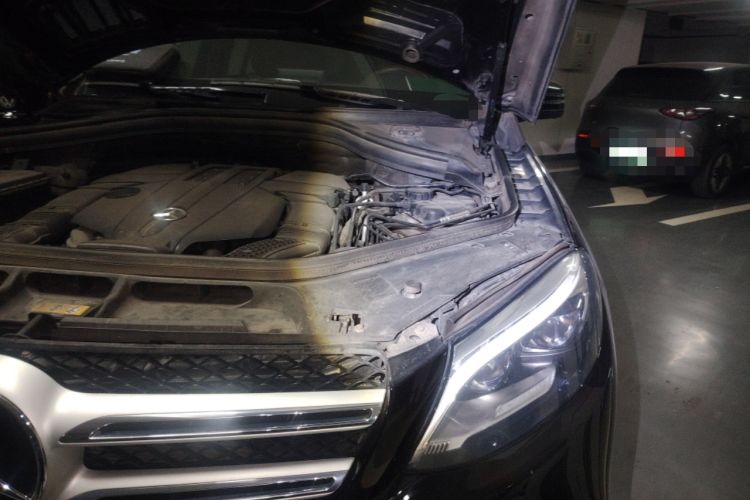 Used Mercedes-Benz GLE 2019 GLE 320 4MATIC Dynamic Edition Prestige Model Engine Bay Left