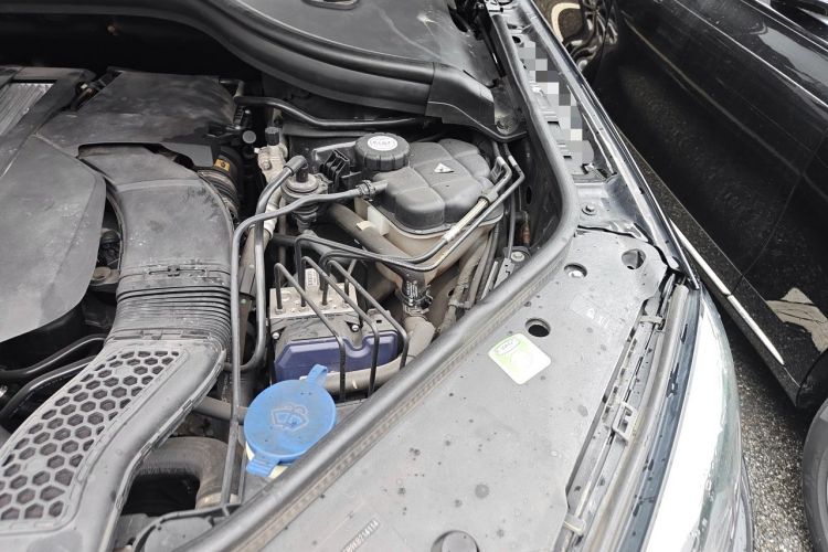Used Mercedes-Benz GLE 2019 GLE 320 4MATIC Dynamic Edition Prestige Model Engine Bay Left
