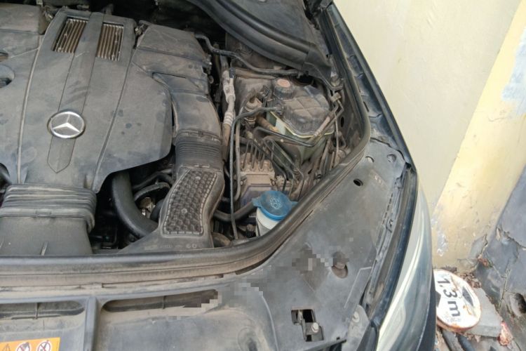 Used Mercedes-Benz GLE 2019 GLE 400 4MATIC Exclusive Edition Engine Bay Left