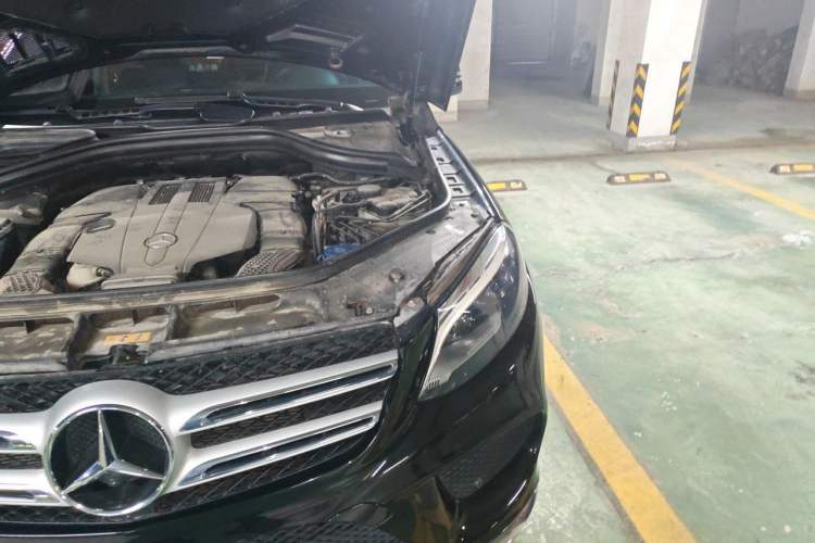 Used Mercedes-Benz GLE 2019 GLE 400 4MATIC Exclusive Edition Engine Bay Left