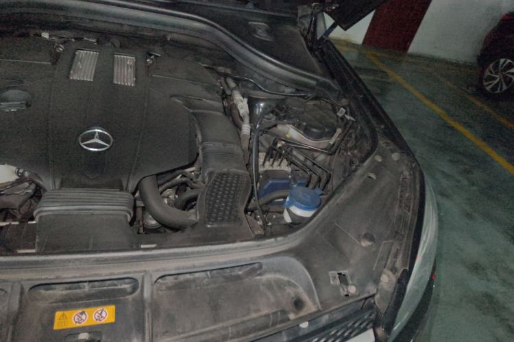 Used Mercedes-Benz GLE 2019 GLE 320 4MATIC Dynamic Edition Prestige Model Engine Bay Left