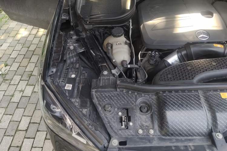 Used Mercedes-Benz GLE  Engine Bay Right