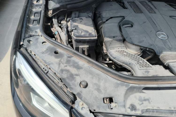 Used Mercedes-Benz GLE 2019 GLE 320 4MATIC Dynamic Edition Prestige Model Engine Bay Right