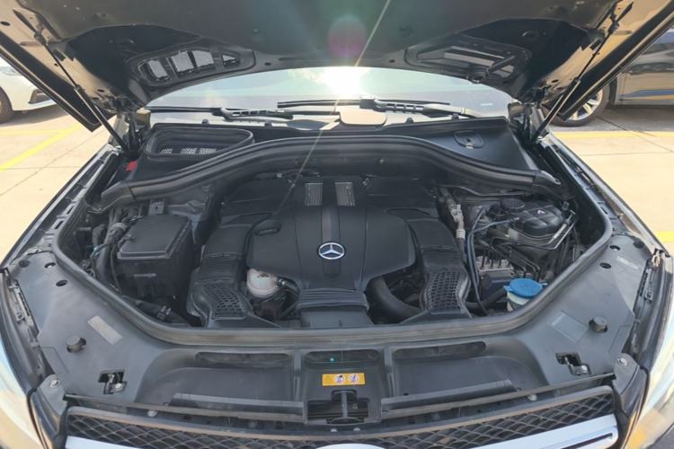 Used Mercedes-Benz GLE 2019 GLE 320 4MATIC Dynamic Edition Prestige Model Engine Bay