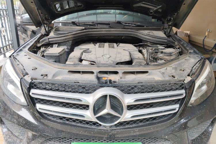 Used Mercedes-Benz GLE 2019 GLE 320 4MATIC Dynamic Edition Prestige Model Engine Bay