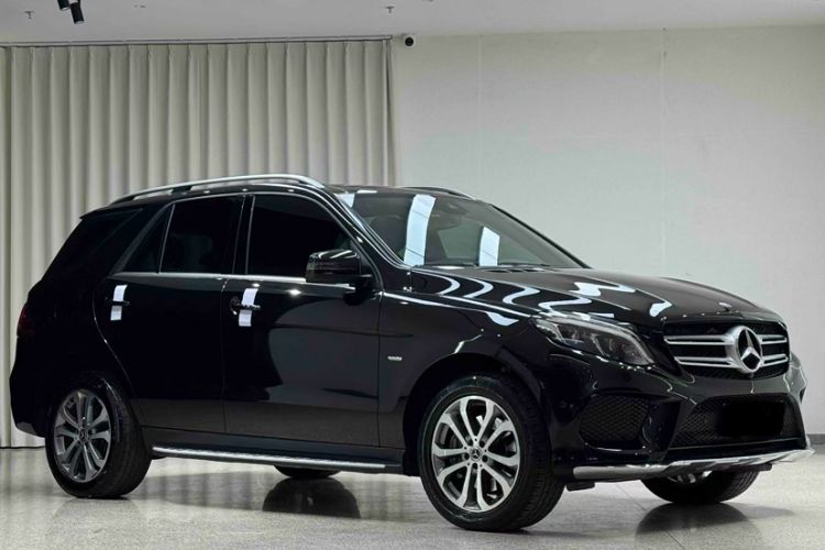 Used Mercedes-Benz GLE 2019 GLE 320 4MATIC Dynamic Edition Prestige Model Exterior 2