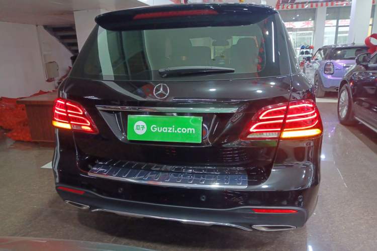 Used Mercedes-Benz GLE 2019 GLE 320 4MATIC Dynamic Edition Prestige Model Exterior 4