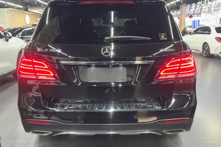Used Mercedes-Benz GLE 2019 GLE 400 4MATIC Exclusive Edition Exterior 4