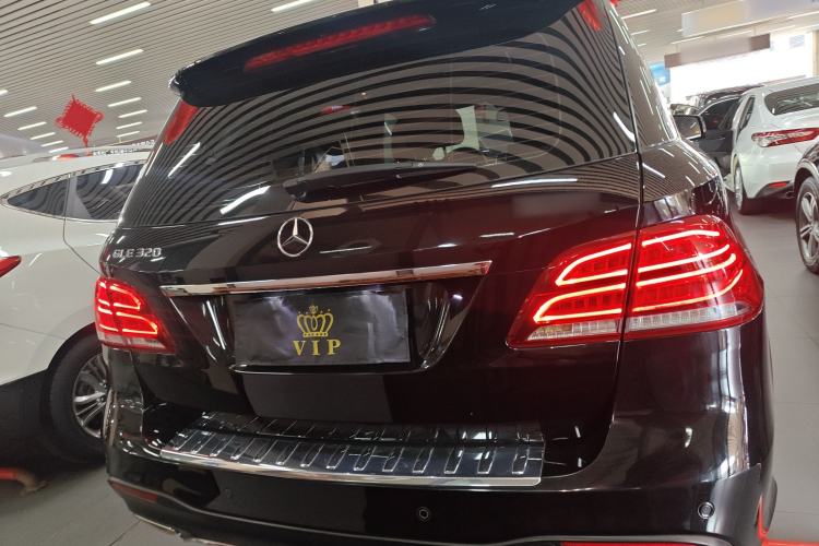 Used Mercedes-Benz GLE 2019 GLE 320 4MATIC Dynamic Edition Prestige Model Exterior 4