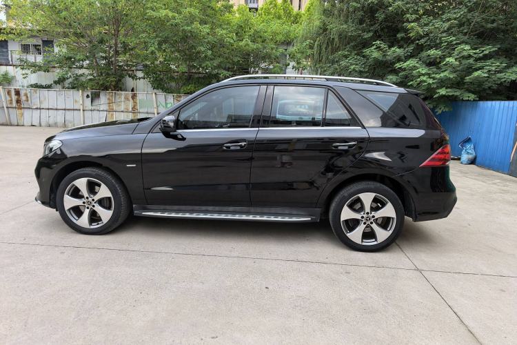 Used Mercedes-Benz GLE 2019 GLE 320 4MATIC Luxury Collection Edition Exterior 5