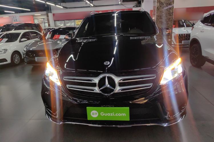 Used Mercedes-Benz GLE 2019 GLE 400 4MATIC Exclusive Edition Front