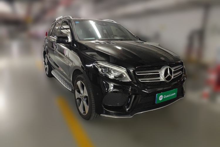 Used Mercedes-Benz GLE 2019 GLE 320 4MATIC Luxury Collection Edition Front Right 45 Deg