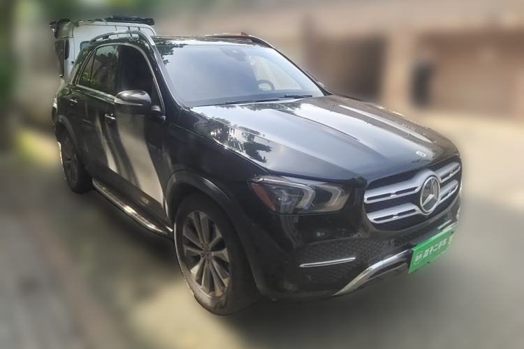 Used Mercedes-Benz GLE  Front Right 45 Deg