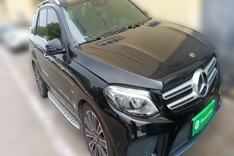 Used Mercedes-Benz GLE 2019 GLE 400 4MATIC Exclusive Edition Front Right 45 Deg