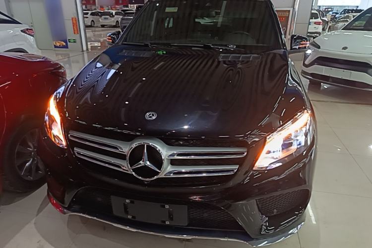 Used Mercedes-Benz GLE 2019 GLE 320 4MATIC Luxury Collection Edition Front