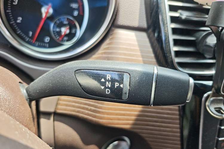 Used Mercedes-Benz GLE 2019 GLE 320 4MATIC Dynamic Edition Prestige Model Gear Lever