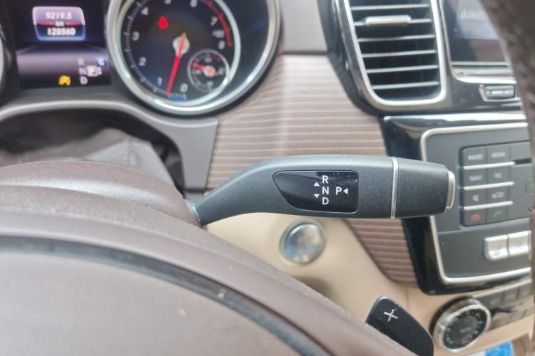 Used Mercedes-Benz GLE 2019 GLE 320 4MATIC Dynamic Edition Prestige Model Gear Lever