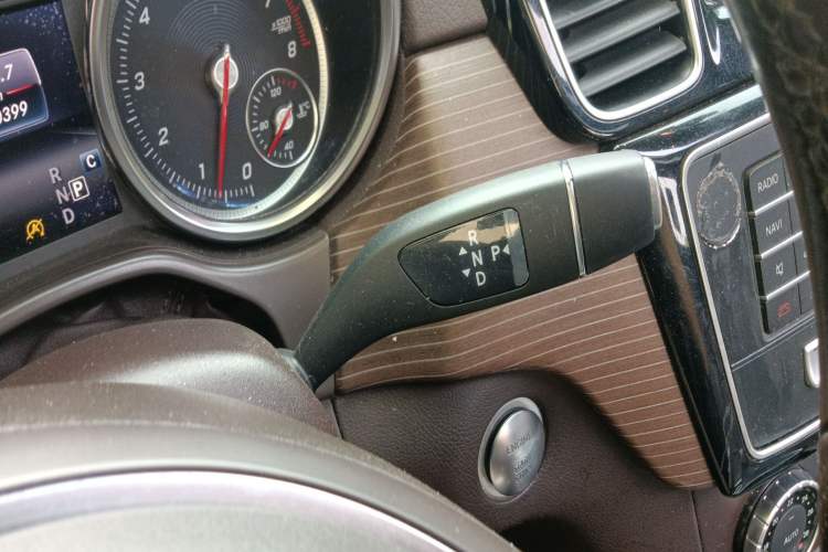 Used Mercedes-Benz GLE 2019 GLE 400 4MATIC Exclusive Edition Gear Lever