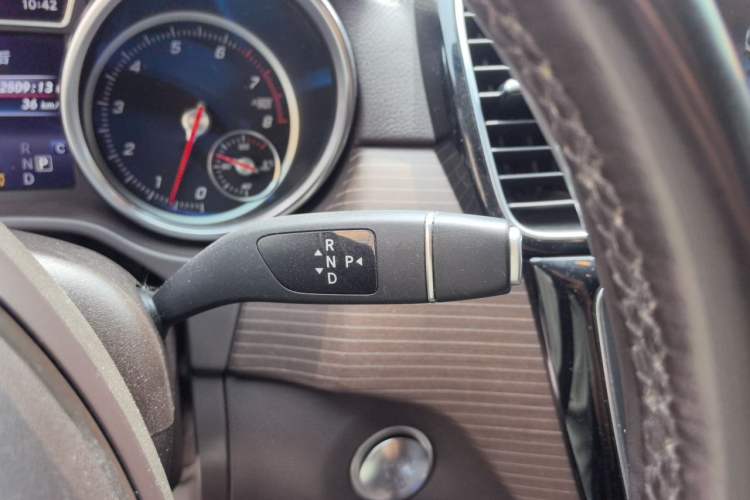 Used Mercedes-Benz GLE 2019 GLE 400 4MATIC Exclusive Edition Gear Lever