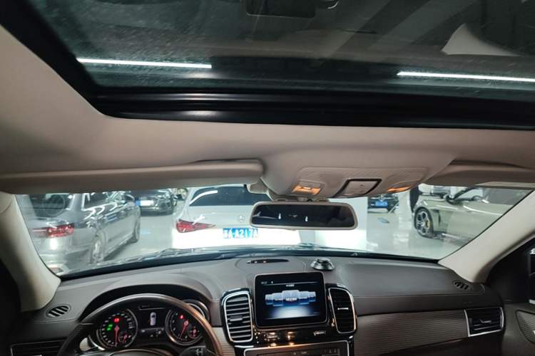 Used Mercedes-Benz GLE 2019 GLE 320 4MATIC Dynamic Edition Prestige Model Headliner