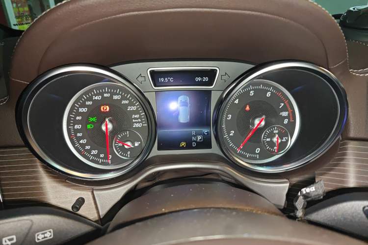 Used Mercedes-Benz GLE 2019 GLE 320 4MATIC Luxury Collection Edition Instrument Cluster