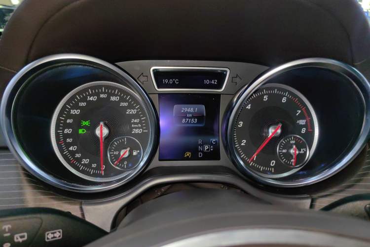Used Mercedes-Benz GLE 2019 GLE 400 4MATIC Exclusive Edition Instrument Cluster