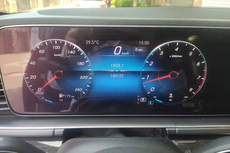 Used Mercedes-Benz GLE  Instrument Cluster