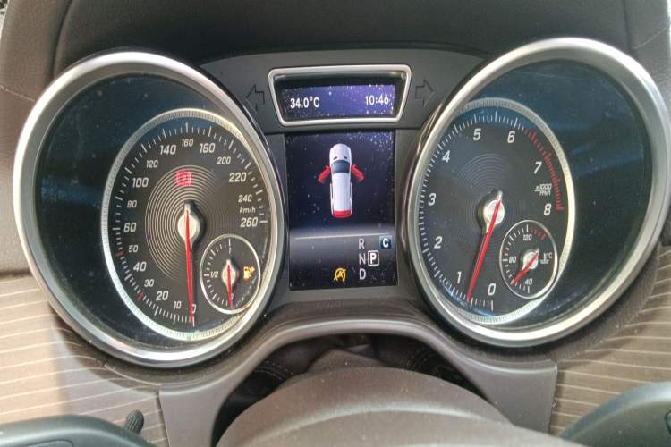 Used Mercedes-Benz GLE 2019 GLE 400 4MATIC Exclusive Edition Instrument Cluster