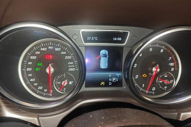 Used Mercedes-Benz GLE 2019 GLE 320 4MATIC Dynamic Edition Prestige Model Instrument Cluster