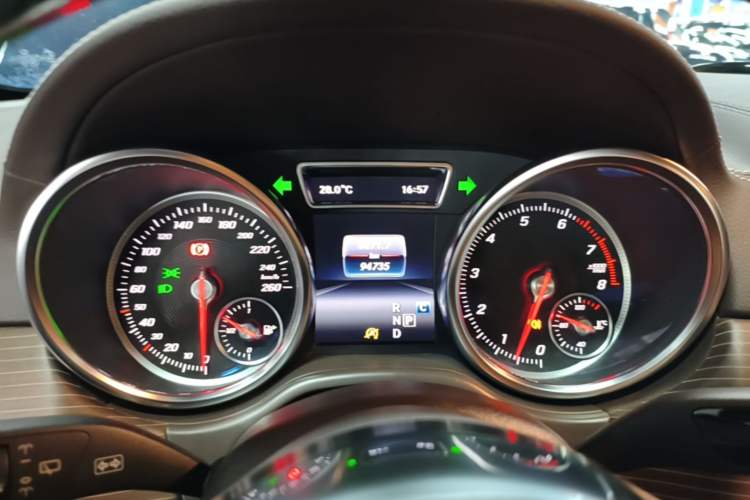 Used Mercedes-Benz GLE 2019 GLE 320 4MATIC Dynamic Edition Prestige Model Instrument Cluster