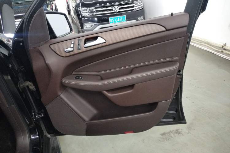 Used Mercedes-Benz GLE 2019 GLE 320 4MATIC Dynamic Edition Prestige Model Interior 1