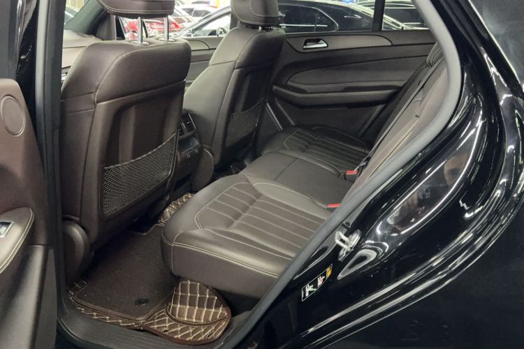 Used Mercedes-Benz GLE 2019 GLE 400 4MATIC Exclusive Edition Interior 1