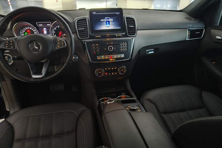 Used Mercedes-Benz GLE 2019 GLE 320 4MATIC Dynamic Edition Prestige Model Interior 1