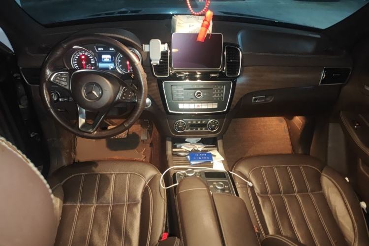Used Mercedes-Benz GLE 2019 GLE 320 4MATIC Dynamic Edition Prestige Model Interior 2