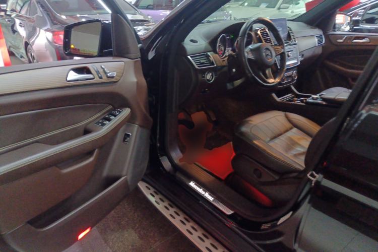 Used Mercedes-Benz GLE 2019 GLE 320 4MATIC Dynamic Edition Prestige Model Interior 3