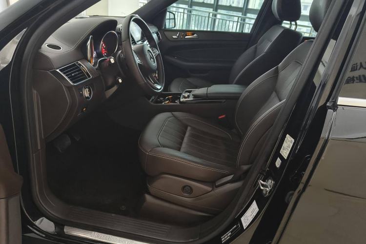 Used Mercedes-Benz GLE 2019 GLE 320 4MATIC Dynamic Edition Prestige Model Interior 4