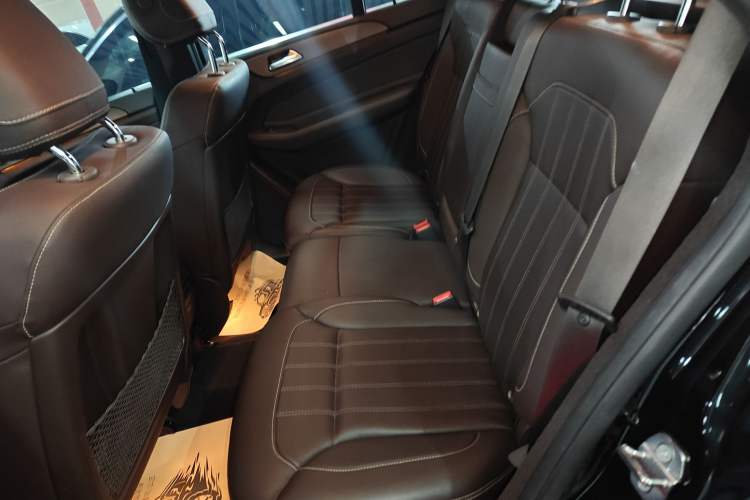 Used Mercedes-Benz GLE 2019 GLE 320 4MATIC Dynamic Edition Prestige Model Interior 4