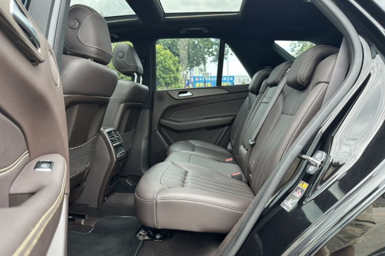 Used Mercedes-Benz GLE 2019 GLE 320 4MATIC Dynamic Edition Prestige Model Interior 8