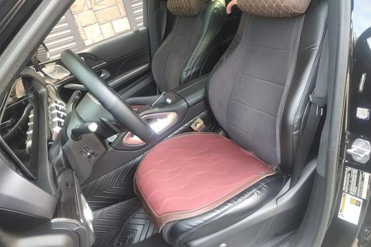 Used Mercedes-Benz GLE  Left Front Seat