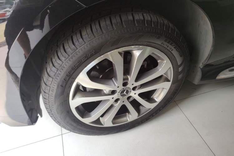 Used Mercedes-Benz GLE 2019 GLE 320 4MATIC Dynamic Edition Prestige Model Left Front Wheel Hub