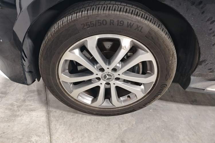 Used Mercedes-Benz GLE 2019 GLE 320 4MATIC Dynamic Edition Prestige Model Left Front Wheel Hub