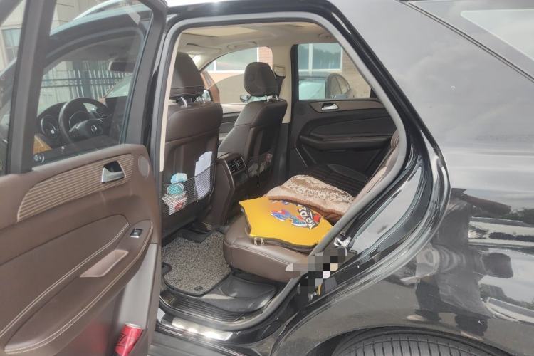 Used Mercedes-Benz GLE 2019 GLE 320 4MATIC Dynamic Edition Prestige Model Left Rear Seat
