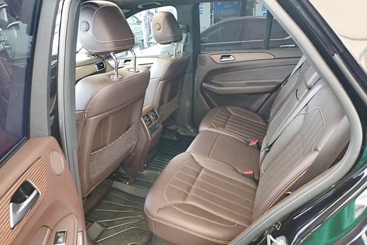 Used Mercedes-Benz GLE 2019 GLE 400 4MATIC Exclusive Edition Left Rear Seat