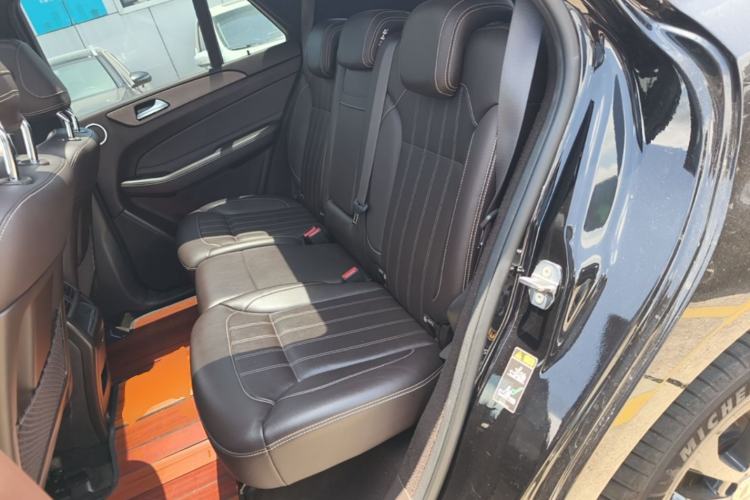 Used Mercedes-Benz GLE 2019 GLE 320 4MATIC Dynamic Edition Prestige Model Left Rear Seat