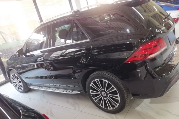 Used Mercedes-Benz GLE 2019 GLE 400 4MATIC Exclusive Edition Left Side