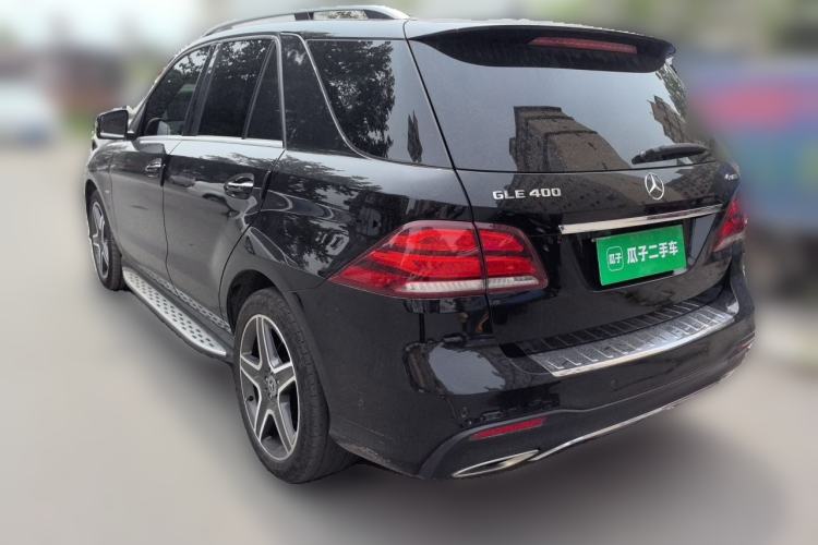 Used Mercedes-Benz GLE 2019 GLE 400 4MATIC Exclusive Edition Rear Left 45 Deg