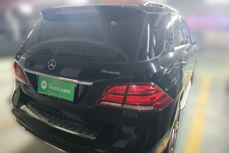 Used Mercedes-Benz GLE 2019 GLE 400 4MATIC Exclusive Edition Rear Right 45 Deg