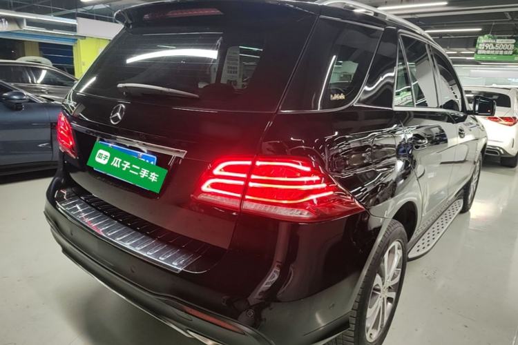 Used Mercedes-Benz GLE 2019 GLE 320 4MATIC Dynamic Edition Prestige Model Rear Right 45 Deg